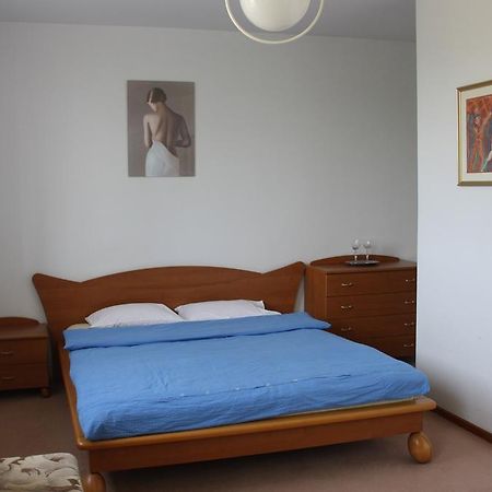 Dom Pod Czarnym Bocianem Apartamento Tykocin Quarto foto
